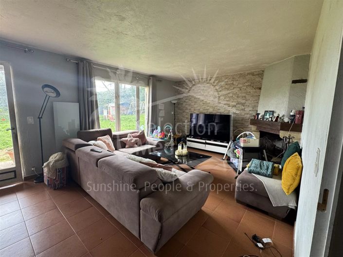 Image No.5-House for sale