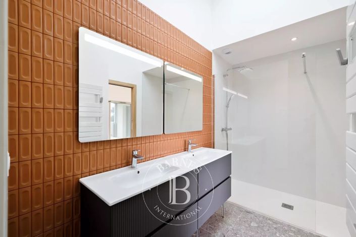 Image No.12-4 Bed Apartment for sale