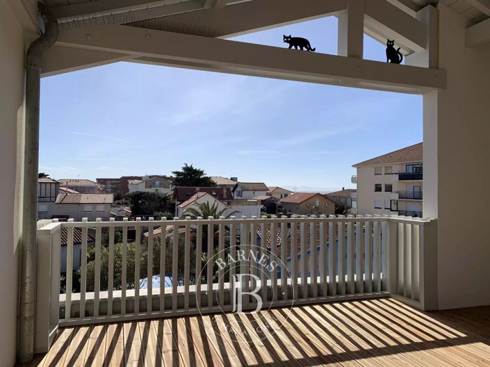 Image No.4-4 Bed Apartment for sale