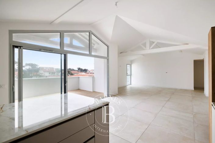 Image No.7-4 Bed Apartment for sale