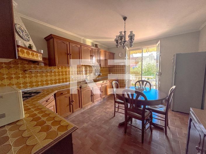 Image No.6-Maison de 3 chambres à vendre à Saint-Gilles