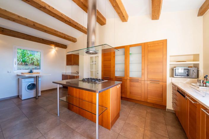 Image No.10-4 Bed House for sale