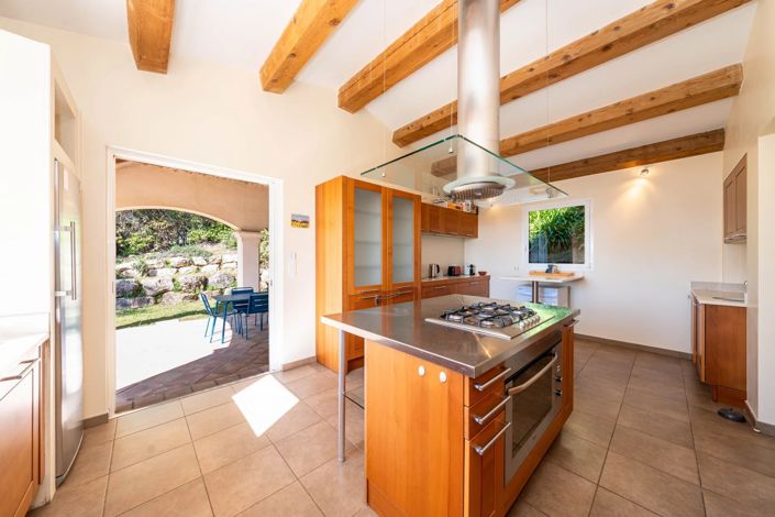 Image No.15-4 Bed House for sale