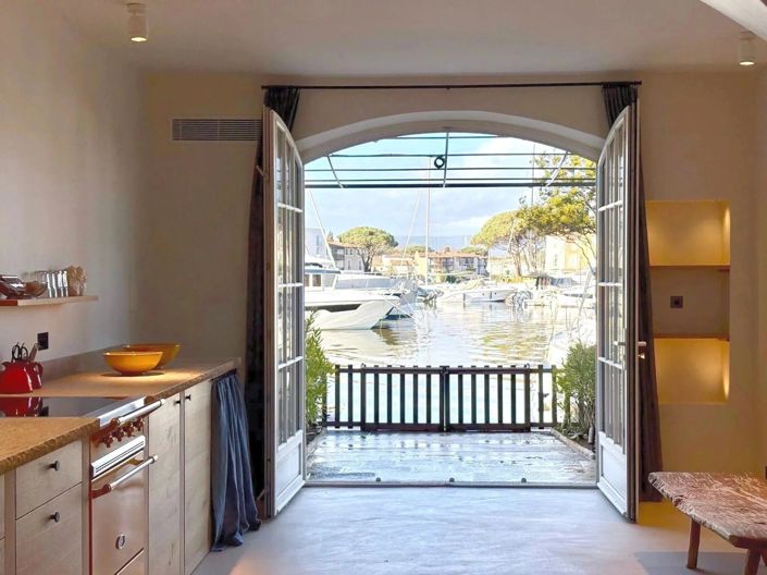 Image No.6-3 Bed House for sale