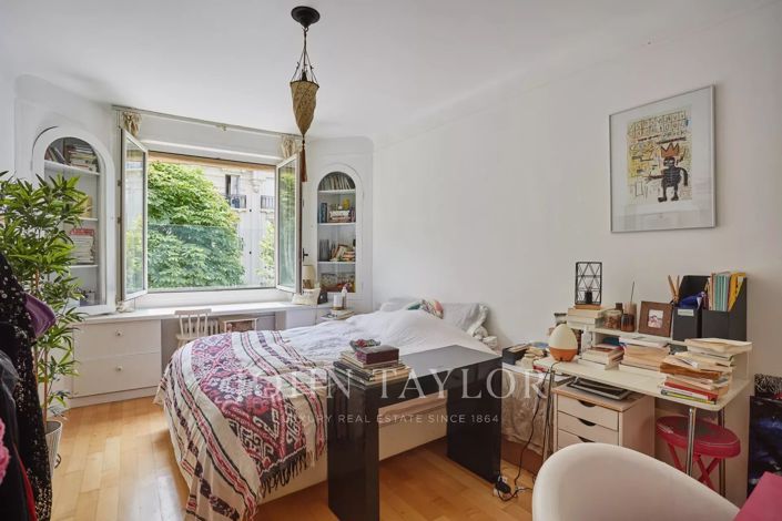 Image No.14-6 Bed House for sale