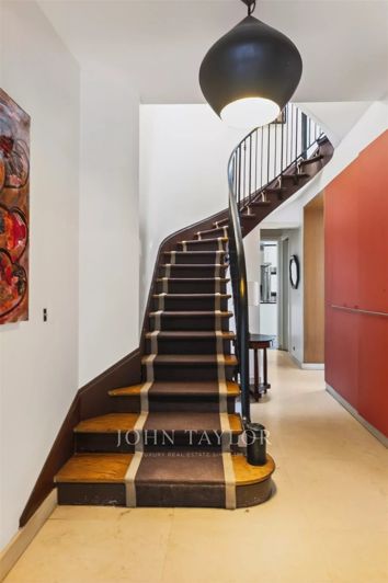 Image No.17-6 Bed House for sale