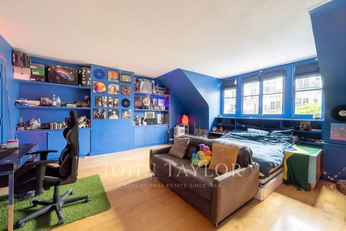 Image No.19-6 Bed House for sale