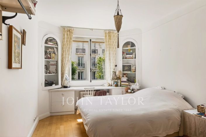 Image No.25-6 Bed House for sale