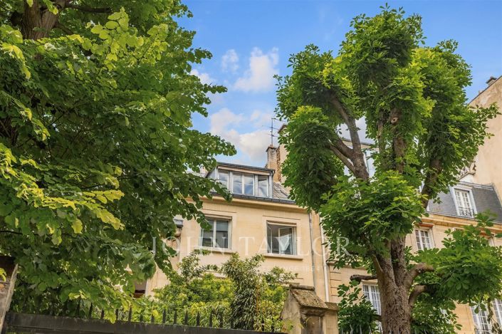Image No.31-6 Bed House for sale