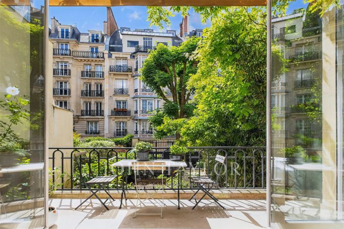 Image No.5-6 Bed House for sale