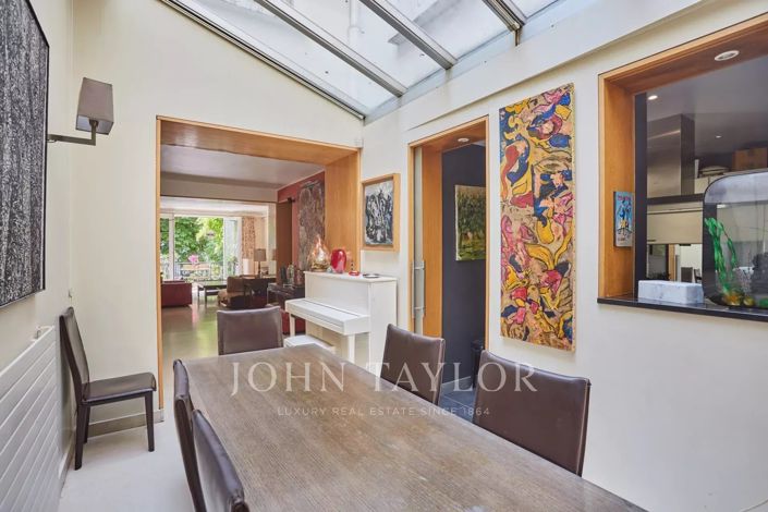 Image No.7-6 Bed House for sale