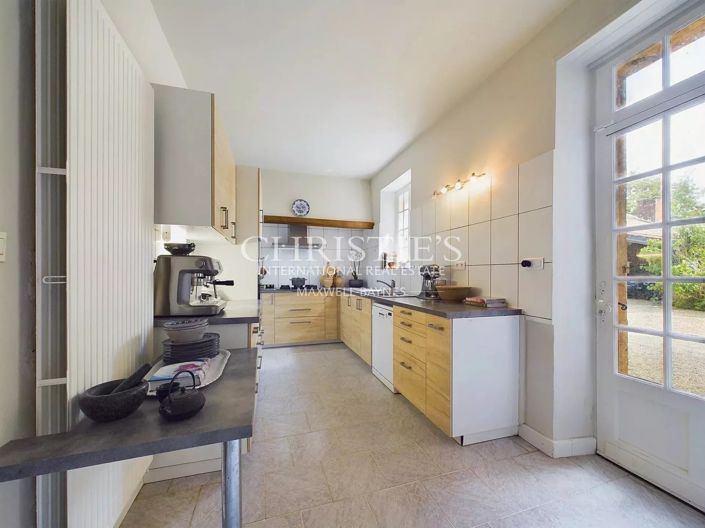 Image No.14-11 Bed House for sale