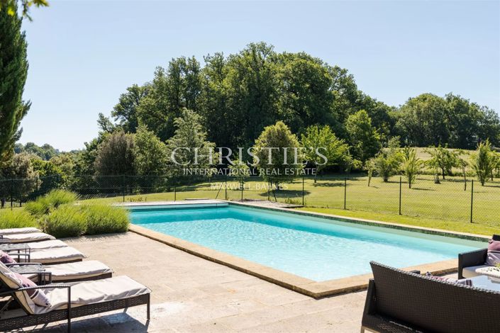 Image No.14-11 Bed House for sale