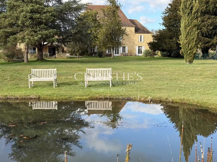 Image No.2-11 Bed House for sale