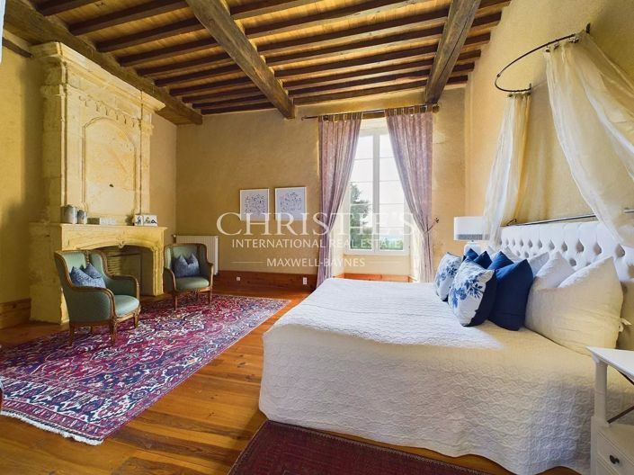 Image No.20-11 Bed House for sale