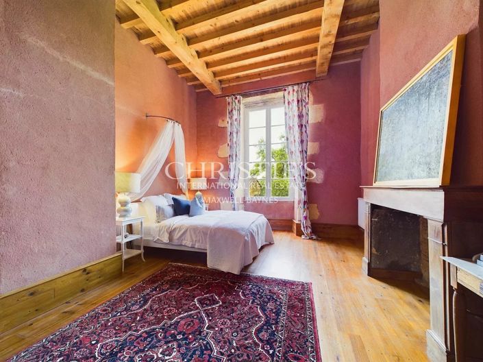 Image No.24-11 Bed House for sale