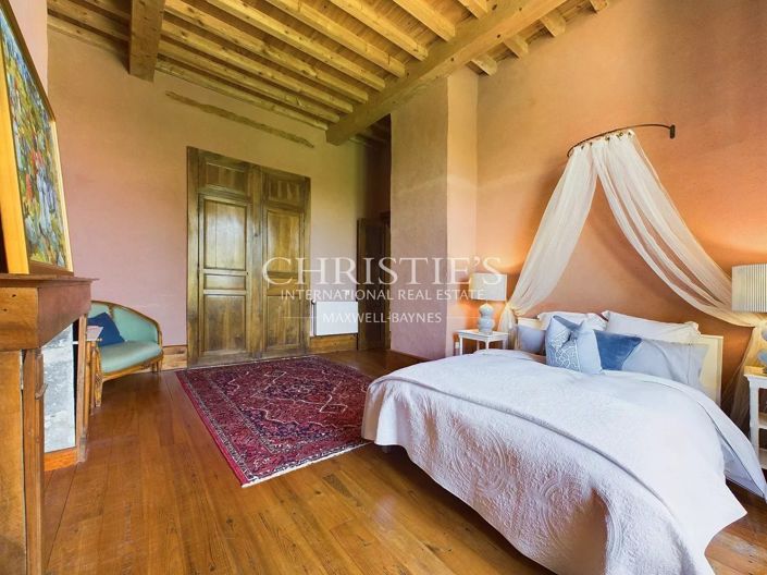 Image No.25-11 Bed House for sale