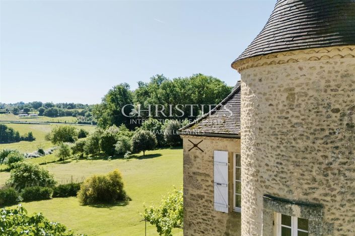 Image No.6-11 Bed House for sale