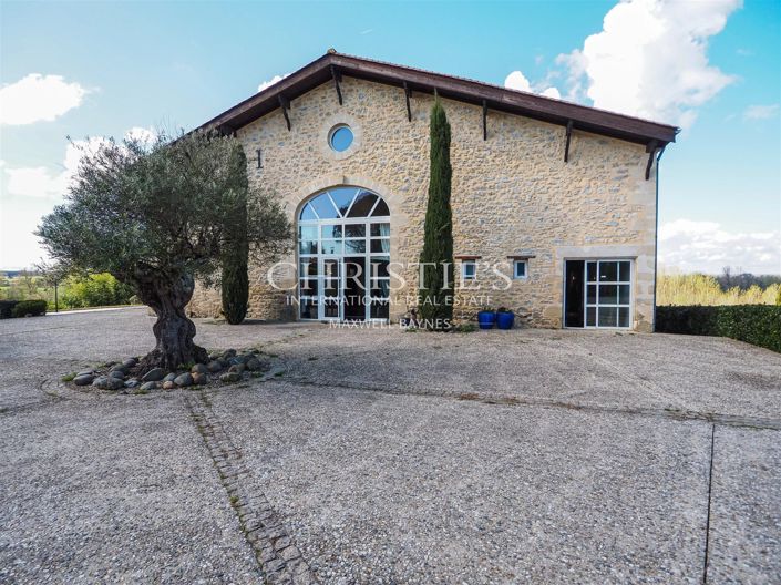 Image No.2-6 Bed House for sale