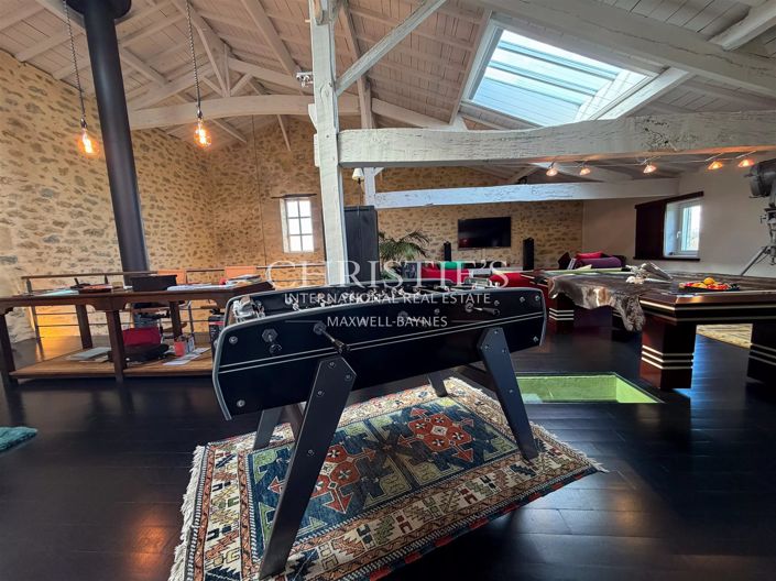 Image No.20-6 Bed House for sale