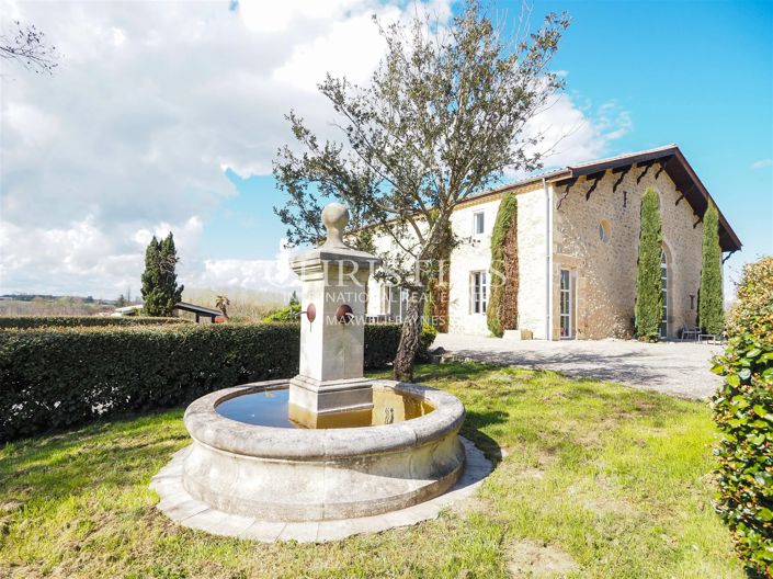 Image No.3-6 Bed House for sale