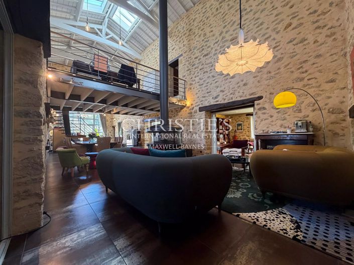 Image No.6-6 Bed House for sale