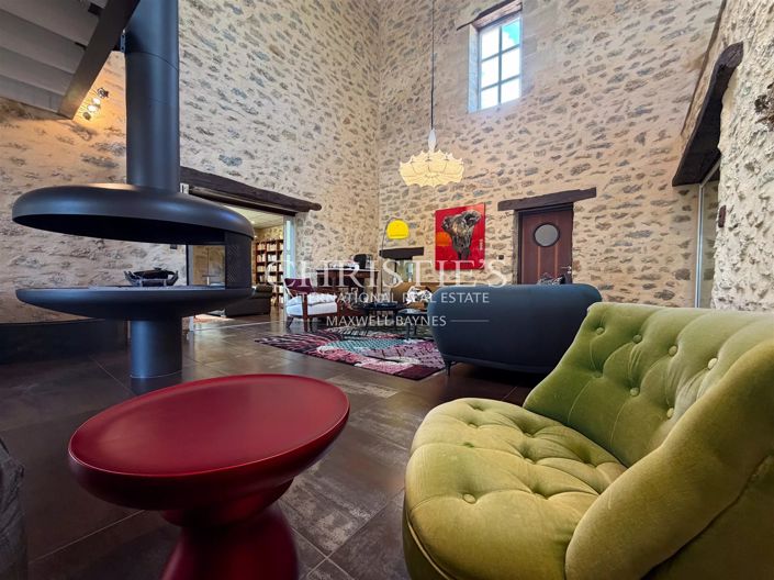 Image No.9-6 Bed House for sale