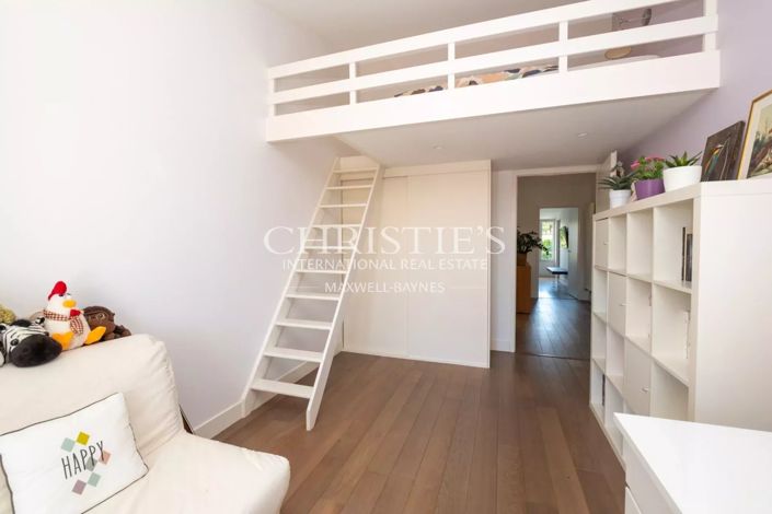 Image No.19-5 Bed House for sale