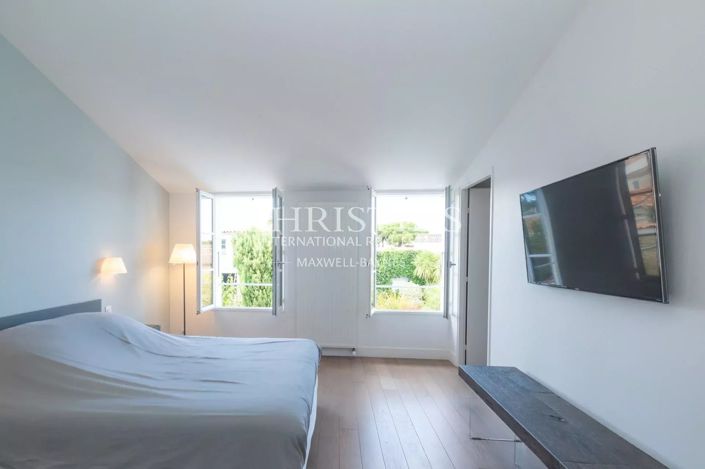 Image No.23-5 Bed House for sale