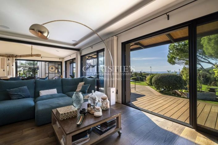 Image No.2-5 Bed House for sale