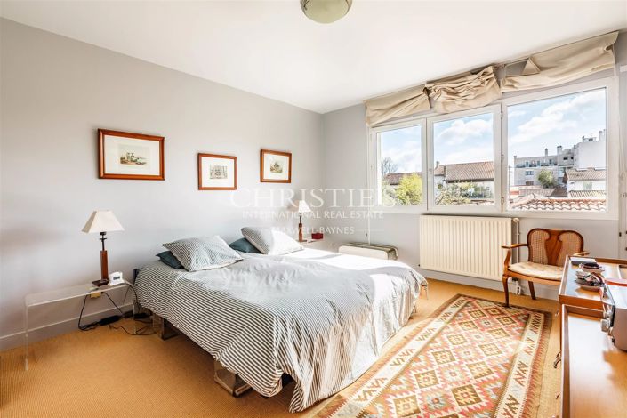 Image No.8-3 Bed House for sale