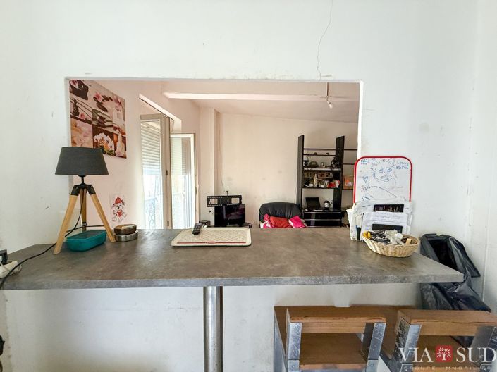 Image No.17-10 Bed Property for sale