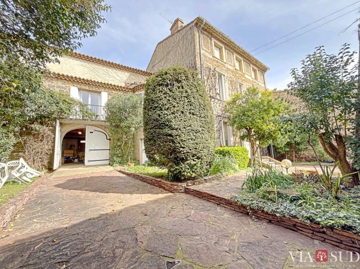 Image No.2-Propriété de 10 chambres à vendre à Herault