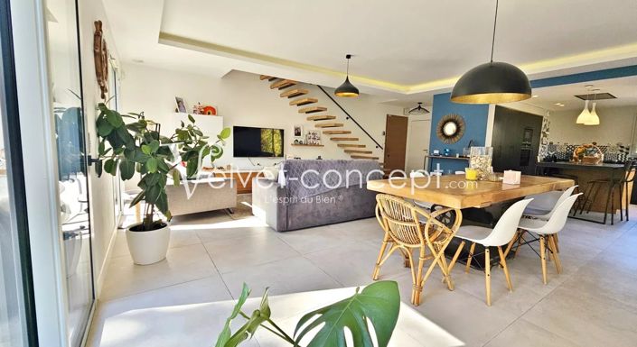Image No.3-3 Bed House for sale