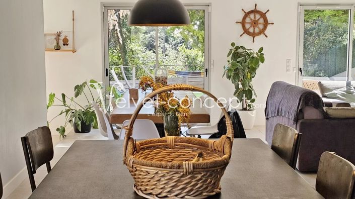 Image No.9-3 Bed House for sale