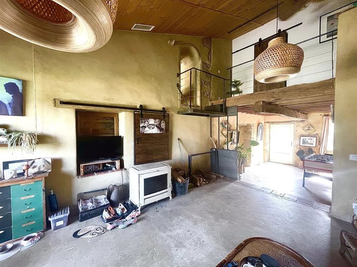 Image No.6-3 Bed House for sale