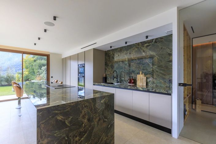 Image No.14-5 Bed House for sale