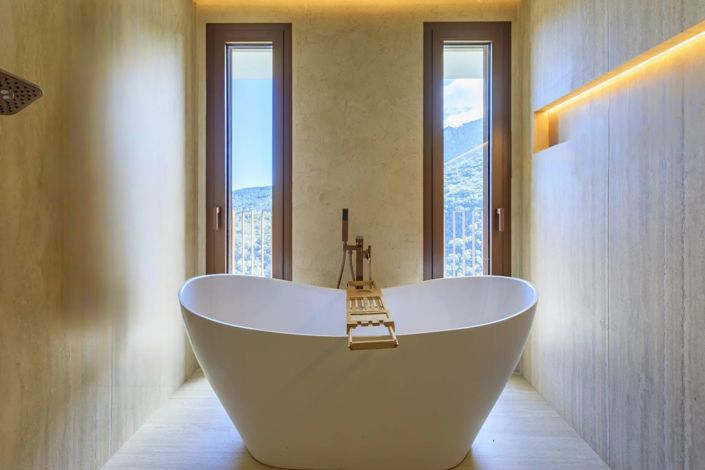 Image No.17-5 Bed House for sale