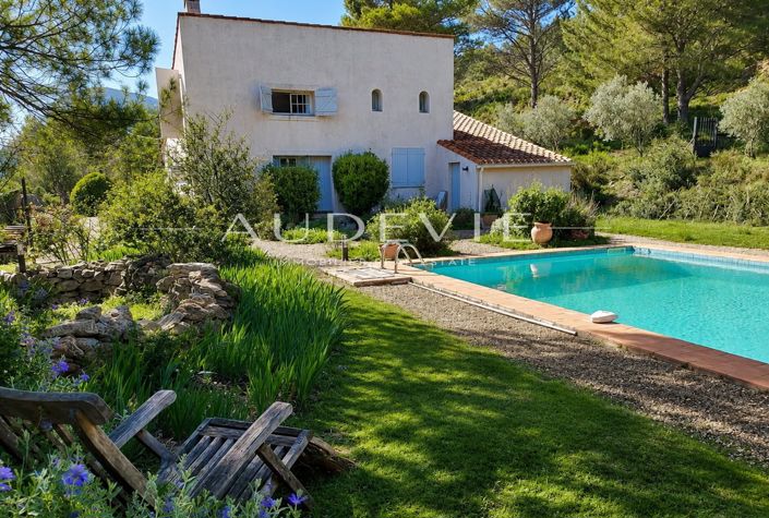 Image No.2-5 Bed House for sale