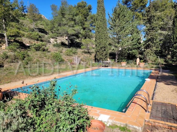 Image No.6-5 Bed House for sale