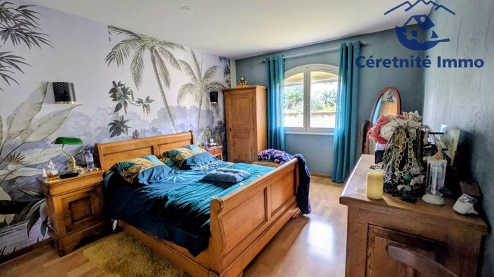 Image No.16-5 Bed House for sale