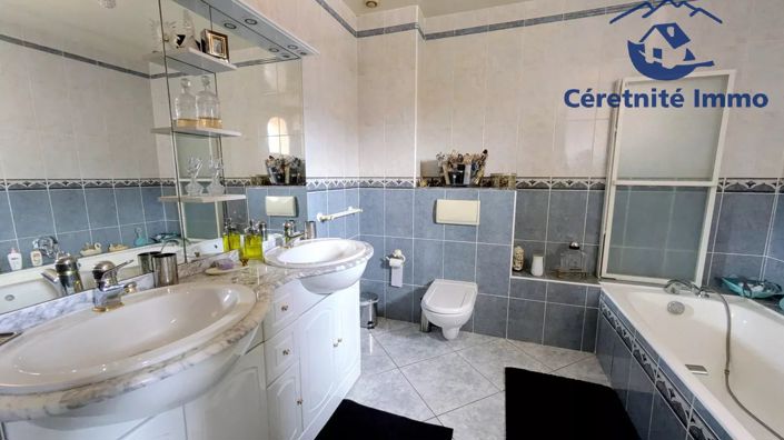 Image No.22-5 Bed House for sale