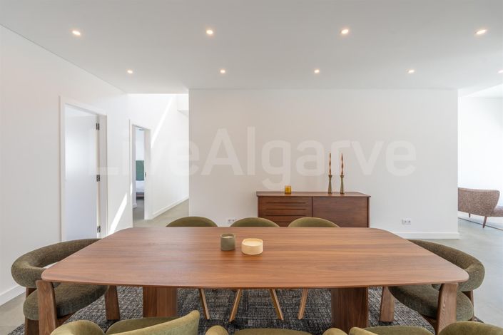 Image No.13-4 Bed House for sale