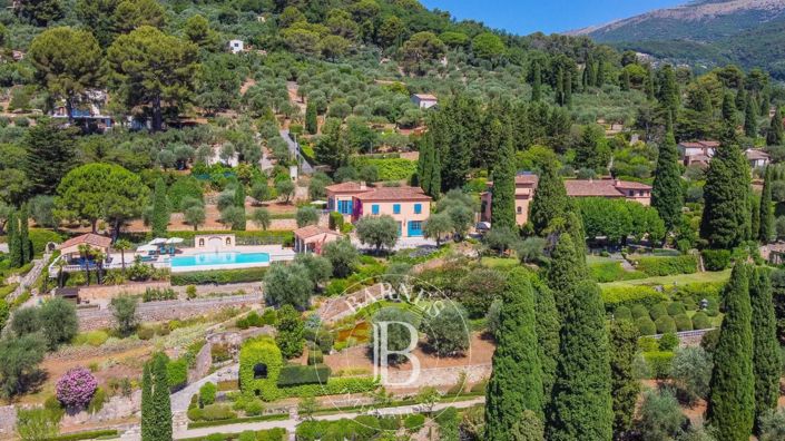 Image No.26-7 Bed House for sale