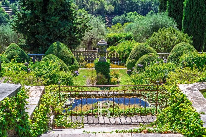 Image No.29-7 Bed House for sale