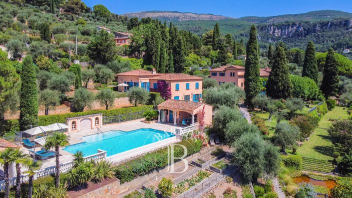 Image No.7-7 Bed House for sale