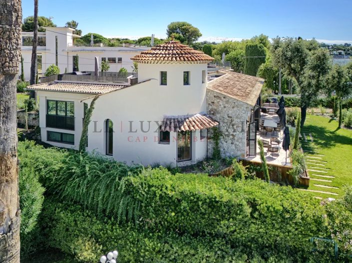 Image No.10-6 Bed House for sale