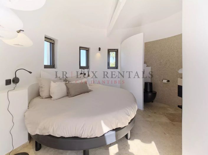 Image No.12-6 Bed House for sale