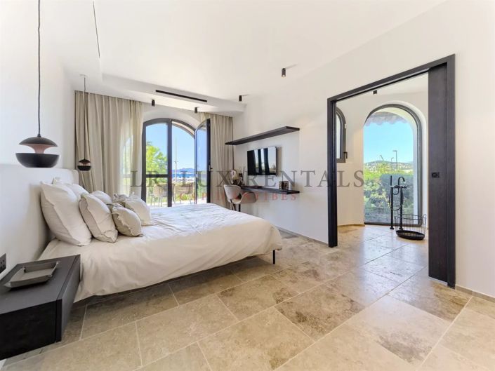 Image No.14-6 Bed House for sale