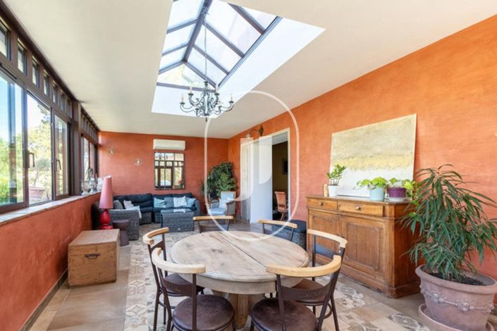 Image No.3-5 Bed House for sale